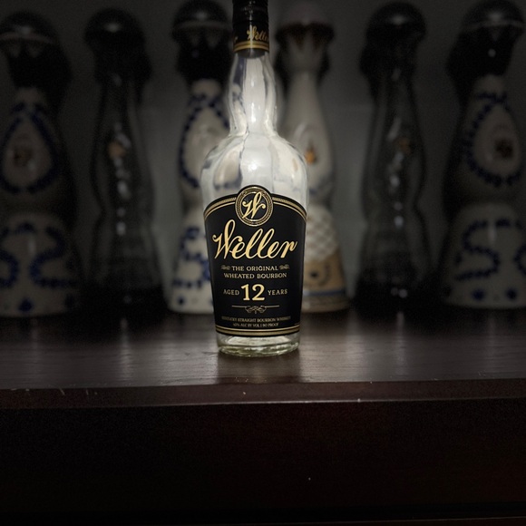 Weller 12 Years Bourbon Whiskey EMPTY bottle from Pappy Van Winkle. - Picture 4 of 5